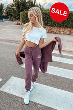 Lade das Bild in den Galerie-Viewer, GETTING COZY JOGGER SALE