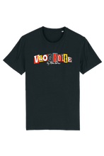 Lade das Bild in den Galerie-Viewer, „Vloghütte“ T-Shirt + Autogrammkarte
