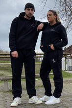 Lade das Bild in den Galerie-Viewer, Fly-Galaxy Hoodie black
